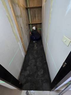 高雄貼地磚